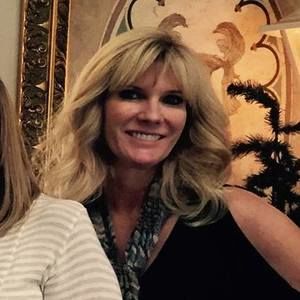 Meet your Posher, Tia